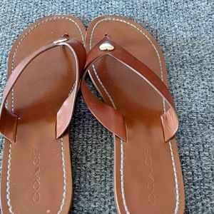 Coach flip flops size 8.5